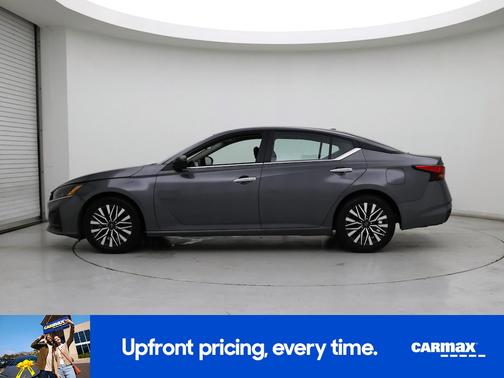 2024 Nissan Altima SV