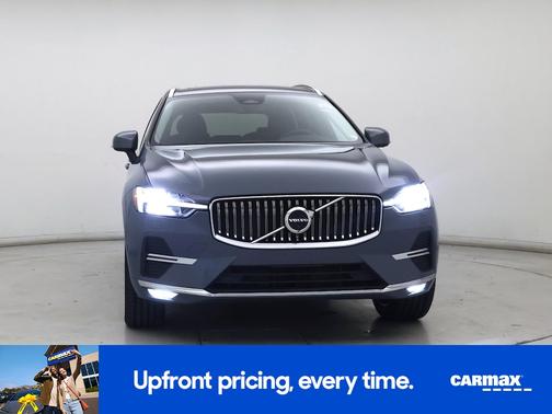 2023 Volvo XC60 B5 Ultimate Bright Theme