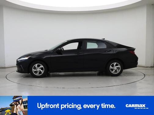 2023 Hyundai ELANTRA SE