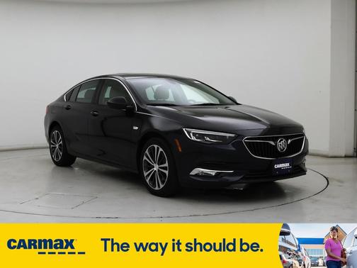 2019 Buick Regal Sportback Essence