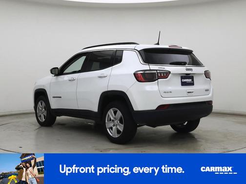 White 2022 Jeep Compass Latitude
