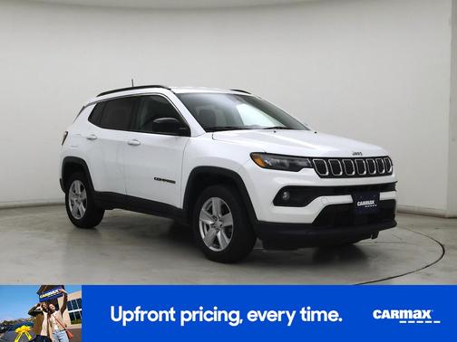 White 2022 Jeep Compass Latitude