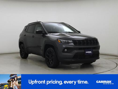 Gray 2023 Jeep Compass Altitude