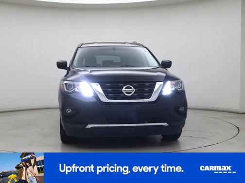 2017 Nissan Pathfinder SV