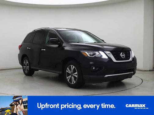 2017 Nissan Pathfinder SV
