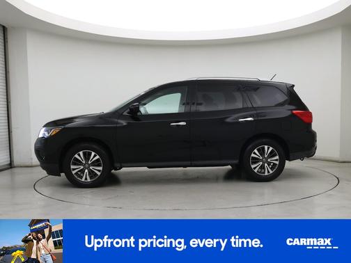 2017 Nissan Pathfinder SV