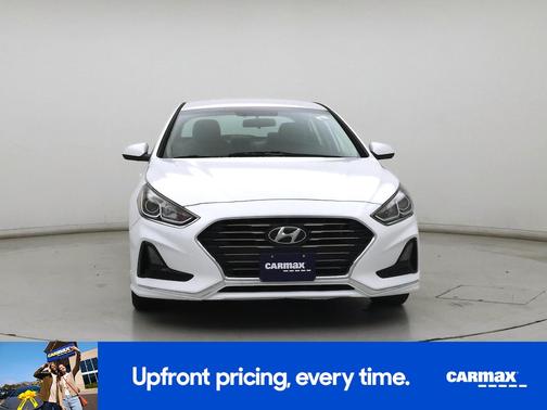 White 2019 Hyundai SONATA SE