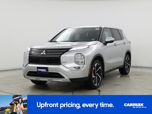 2023 Mitsubishi Outlander SE