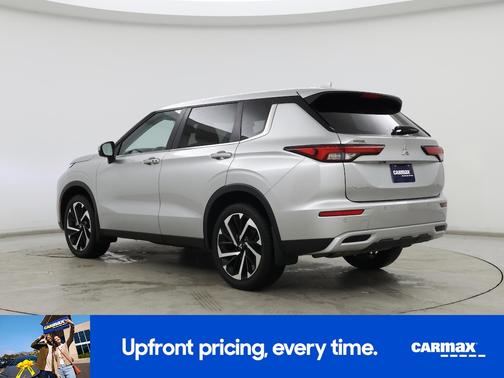 2023 Mitsubishi Outlander SE