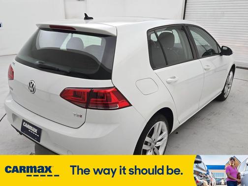 2017 Volkswagen Golf SEL