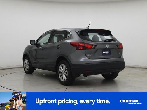 Gray 2017 Nissan Rogue Sport SL