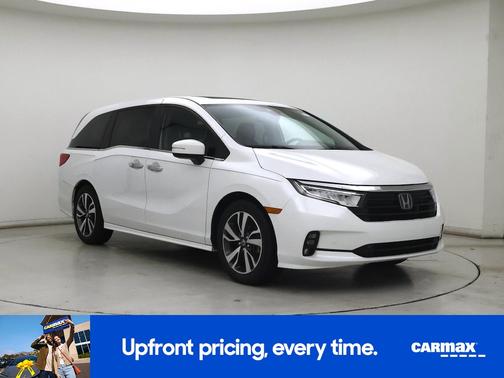 White 2024 Honda Odyssey Touring
