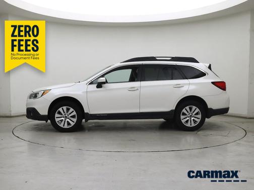 White 2015 Subaru Outback Premium