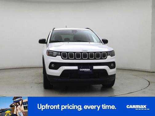 White 2022 Jeep Compass Latitude Lux