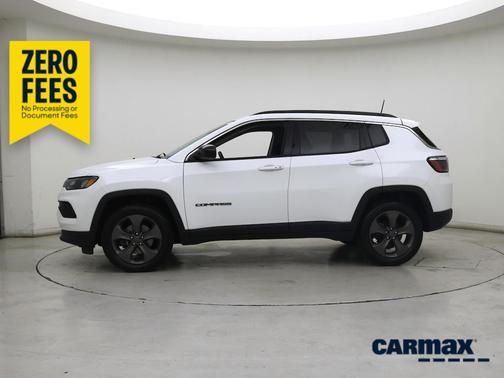 White 2022 Jeep Compass Latitude Lux