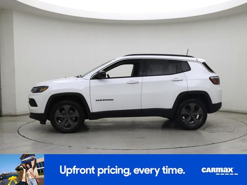 White 2022 Jeep Compass Latitude Lux