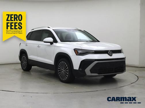 White 2025 Volkswagen Taos SE Black Edition