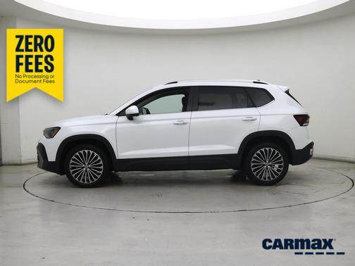 White 2025 Volkswagen Taos SE Black Edition