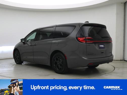 2023 Chrysler Pacifica Hybrid Limited