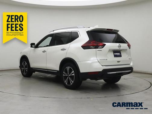 White 2018 Nissan Rogue SL