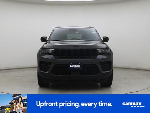 Gray 2023 Jeep Grand Cherokee Altitude