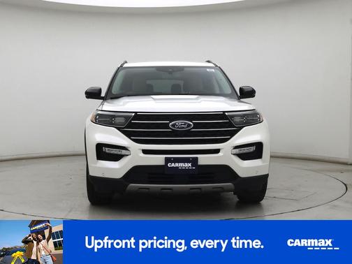 White 2022 Ford Explorer XLT
