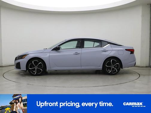 Gray 2023 Nissan Altima SR
