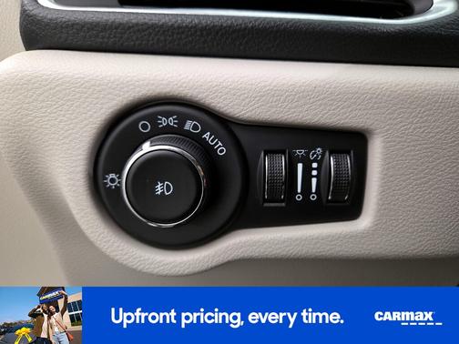 Gray 2023 Chrysler Pacifica Hybrid Limited