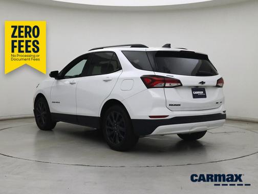 White 2024 Chevrolet Equinox RS