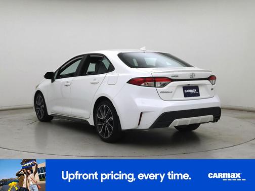 White 2020 Toyota Corolla SE