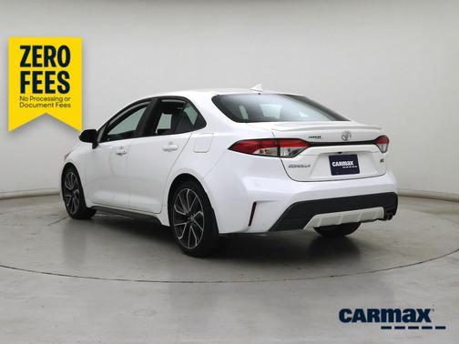 White 2020 Toyota Corolla SE