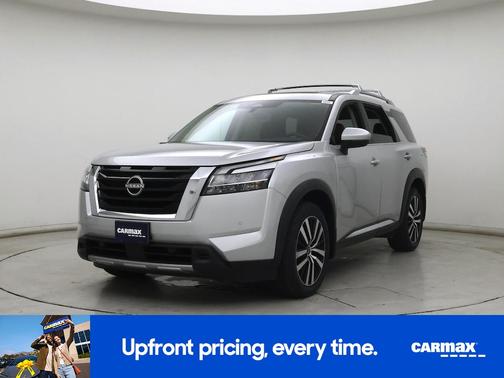 Silver 2023 Nissan Pathfinder Platinum