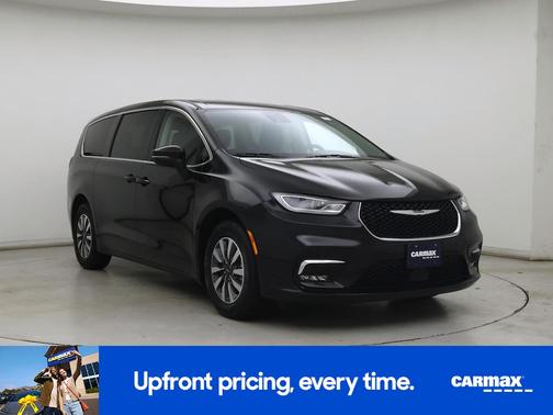 Black 2023 Chrysler Pacifica Hybrid Touring L