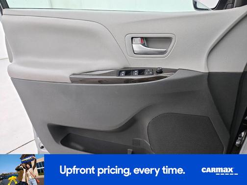 2018 Toyota Sienna XLE