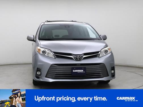 2018 Toyota Sienna XLE