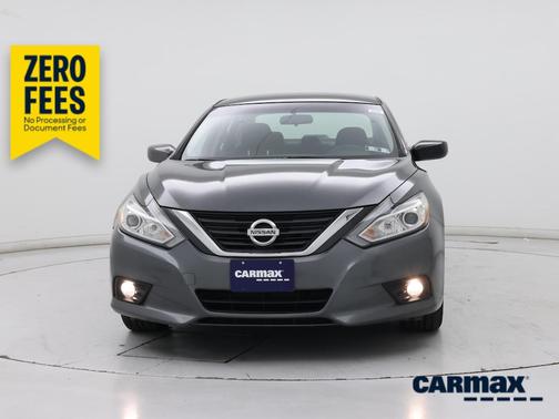 Gray 2017 Nissan Altima SV