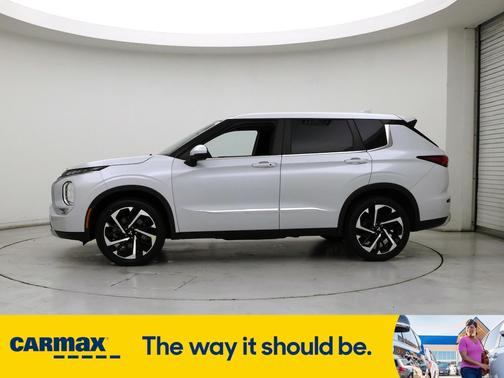 2022 Mitsubishi Outlander SE