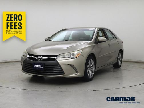 Tan 2016 Toyota Camry SE