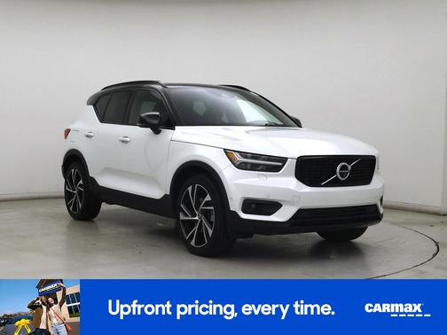 White 2019 Volvo XC40 T5 R-Design