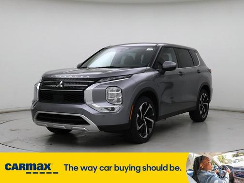 2023 Mitsubishi Outlander SE