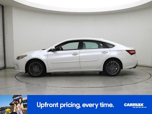 White 2016 Toyota Avalon Limited