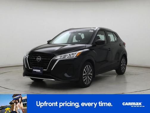 Black 2023 Nissan Kicks SV
