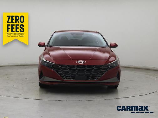 Red 2022 Hyundai ELANTRA SEL