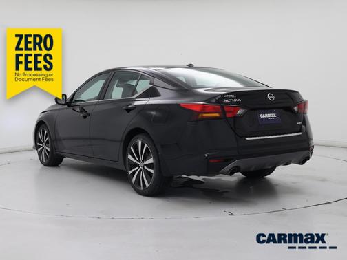 Black 2021 Nissan Altima SR