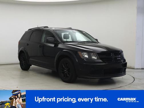 Black 2020 Dodge Journey SE