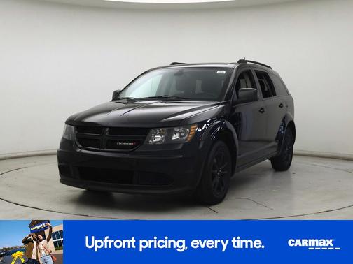 Black 2020 Dodge Journey SE