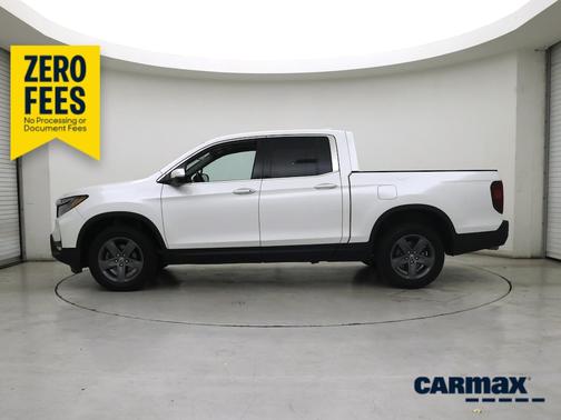 White 2023 Honda Ridgeline RTL-E