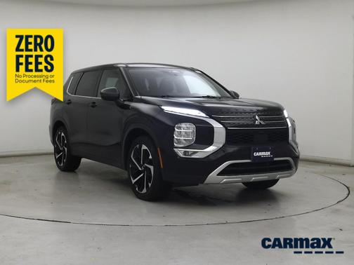 Black 2022 Mitsubishi Outlander SE