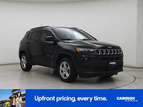 Black 2023 Jeep Compass Latitude