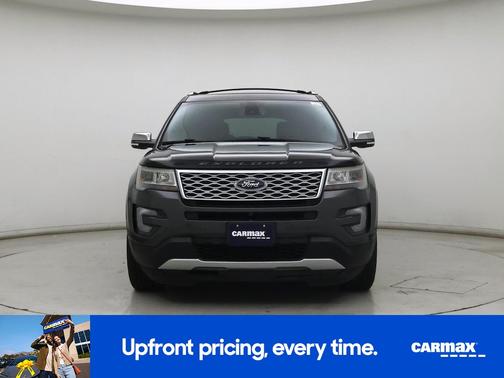 Gray 2017 Ford Explorer Platinum